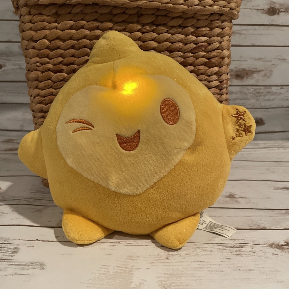 Disney Wish Hug & Wish Star‎ Plush Yellow Light Up Movie Stuffed Animal Toy - Picture 7 of 8